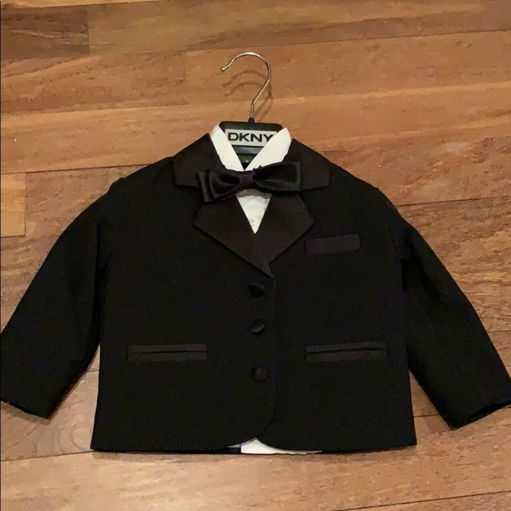 Tuxedo in Great condition!